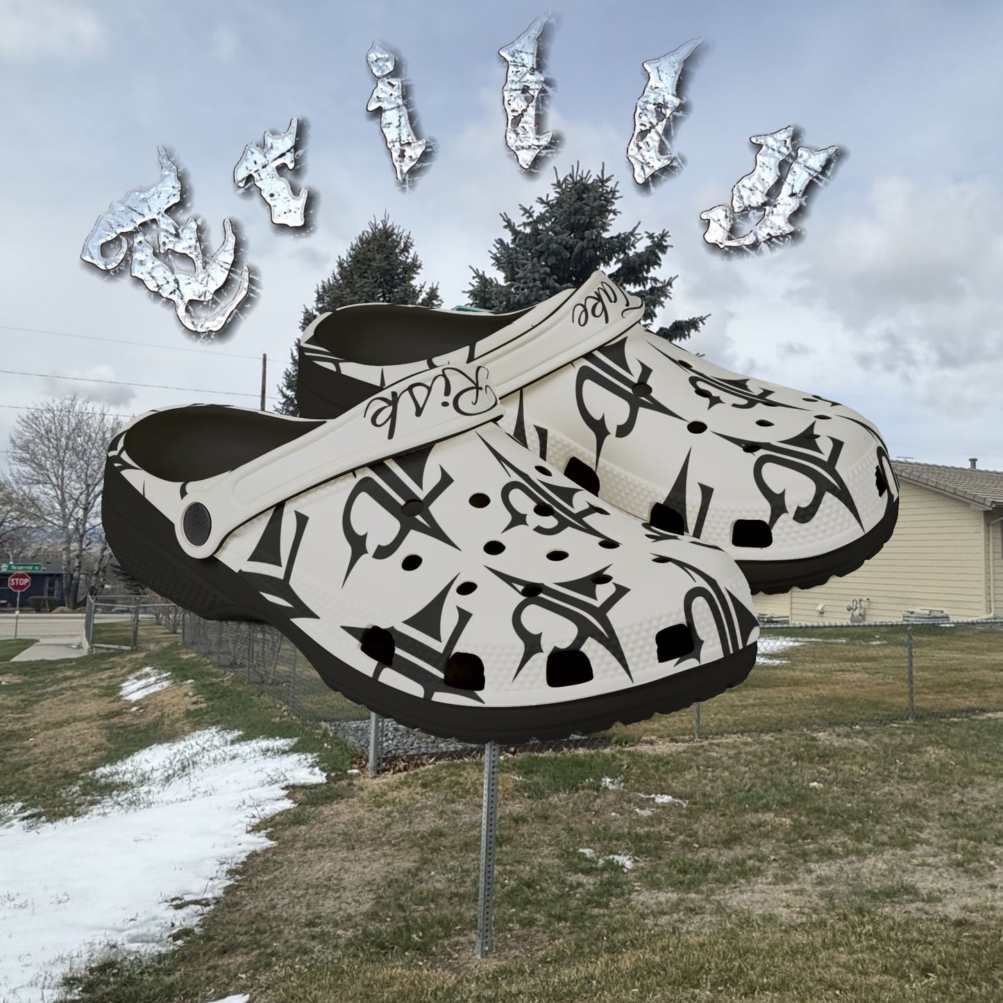 TRILLY CLUB Slip-Ons